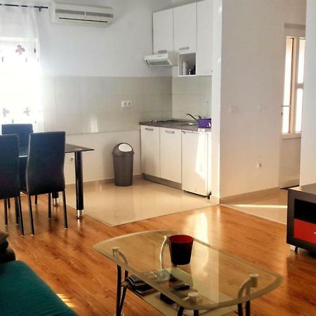Apartman Kolan Exterior photo